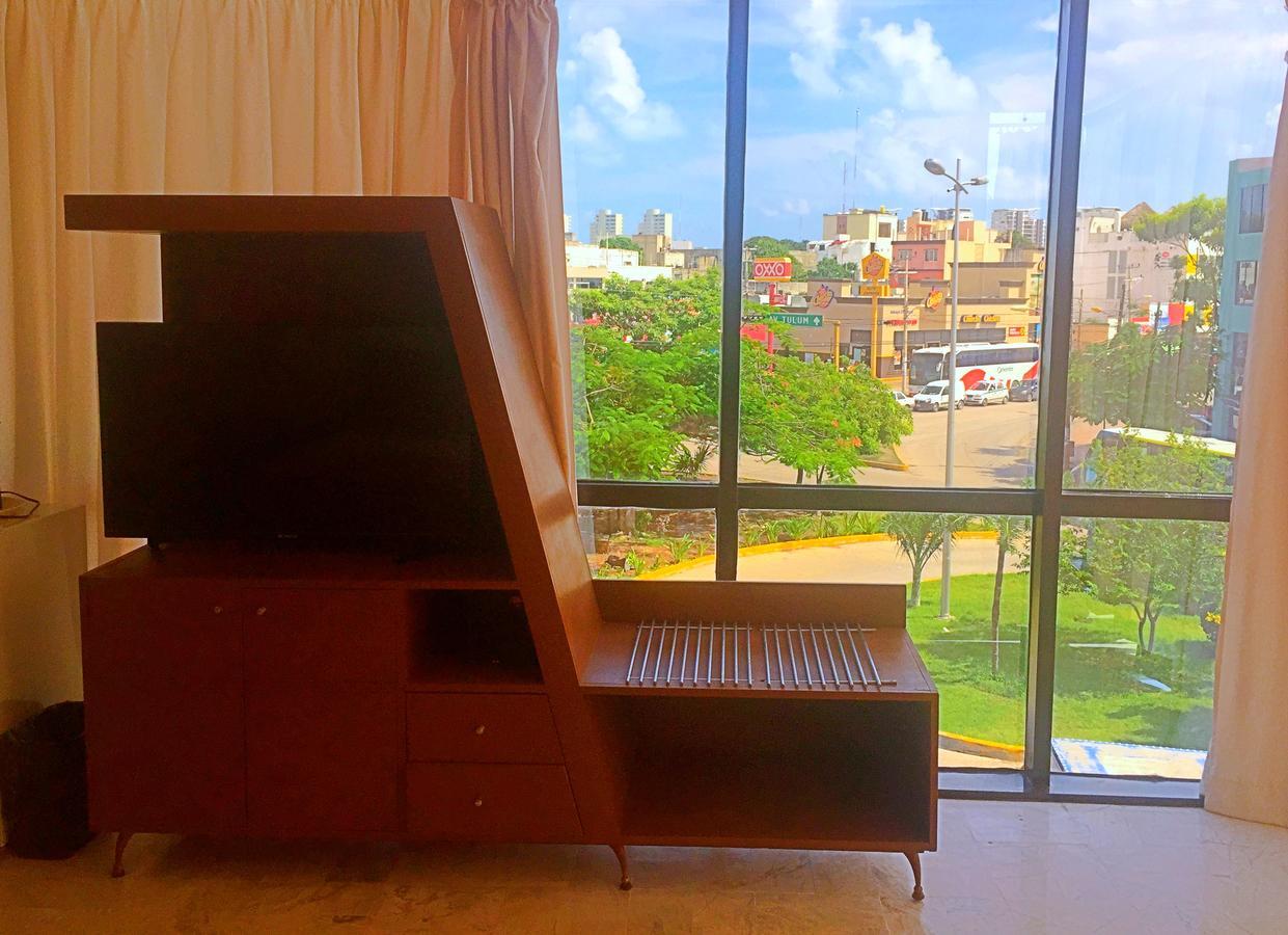 Hotel Versalles Suites カンクン エクステリア 写真